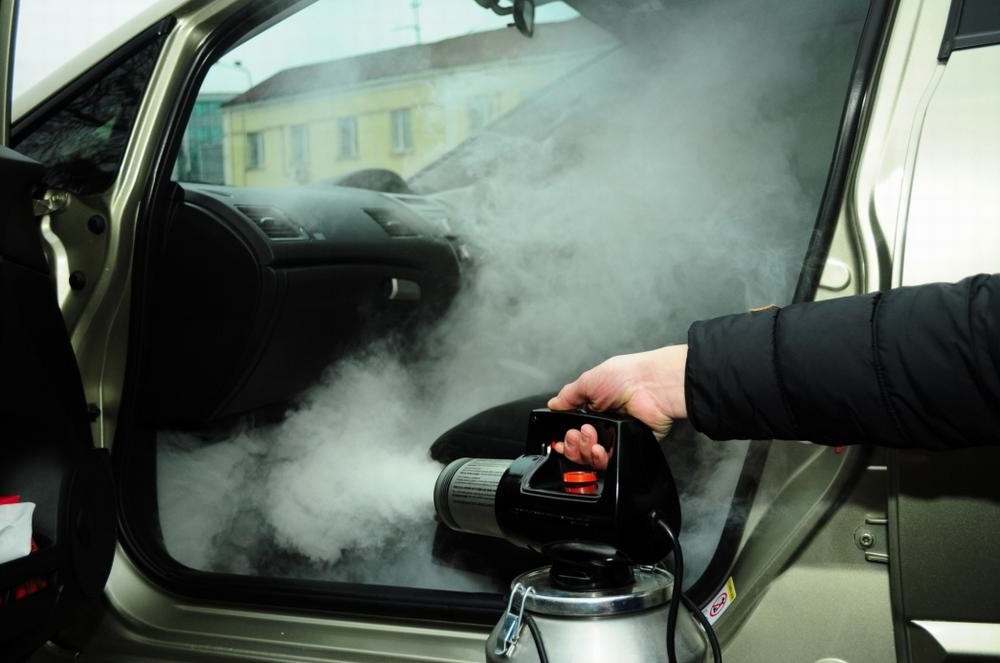 Избавиться от запаха в автомобиле